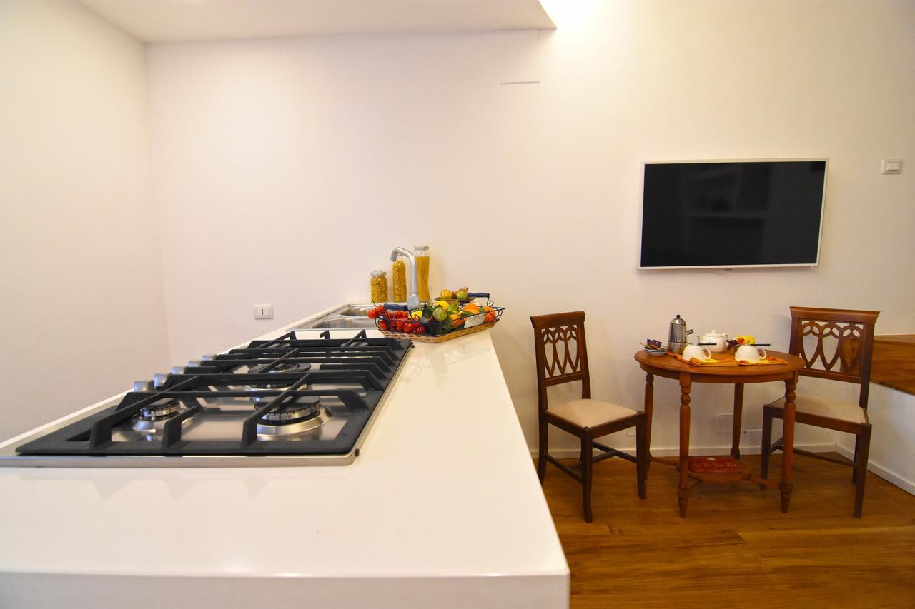 Corte Capomazza Appartamenti Неаполь Экстерьер фото