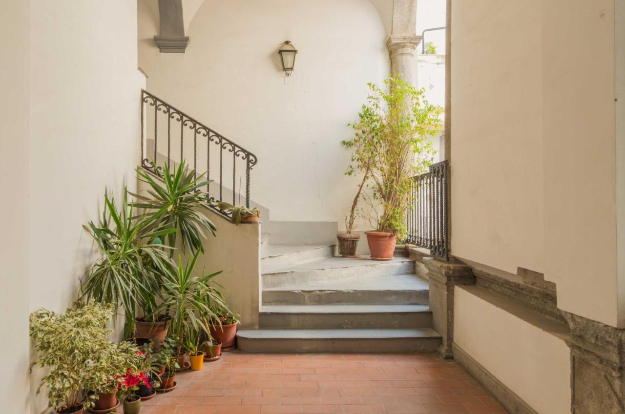 Corte Capomazza Appartamenti Неаполь Экстерьер фото